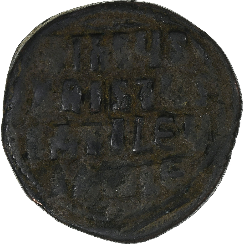 Constantine VIII, Follis, c. 1025-1028, Constantinople, Bronze, 
